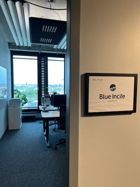Blue Incite Büro